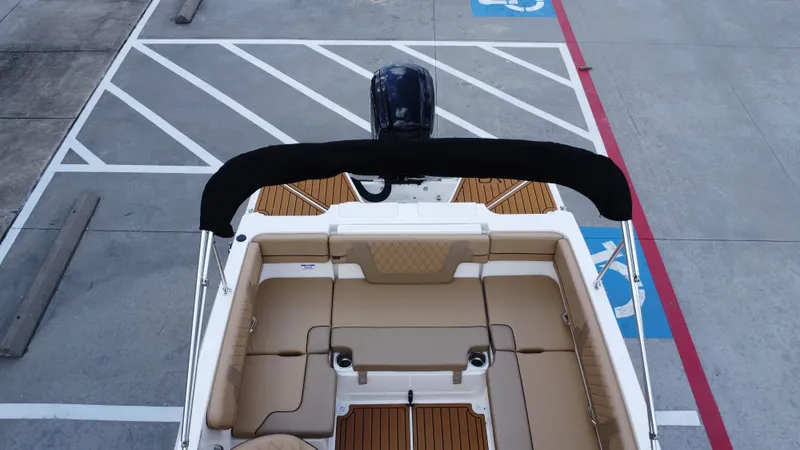 Slide: The Image of Bayliner VR4 Bowrider OB 2025 - 21