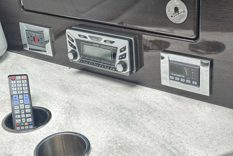 Slide: The Image of Control panel of 2018 Formula 350 Sun Sport with remote and audio system. - 34