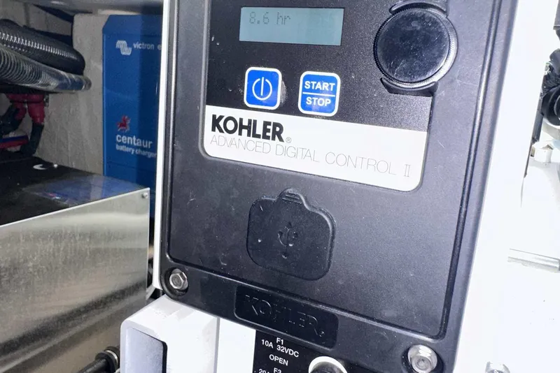 Slide: The Image of Kohler Advanced Digital Control II on 2018 Formula 350 Sun Sport boat. - 47