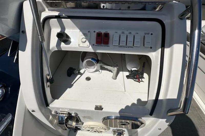 Slide: The Image of 2017 Formula 430 Super Sport Crossover boat cruising on open water. - 4