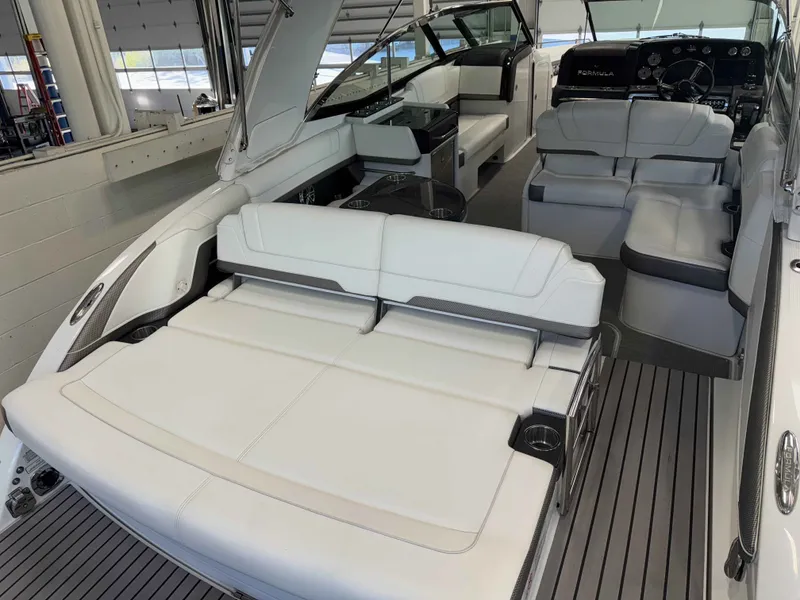 Slide: The Image of Formula 330 CBR 2018 - 6