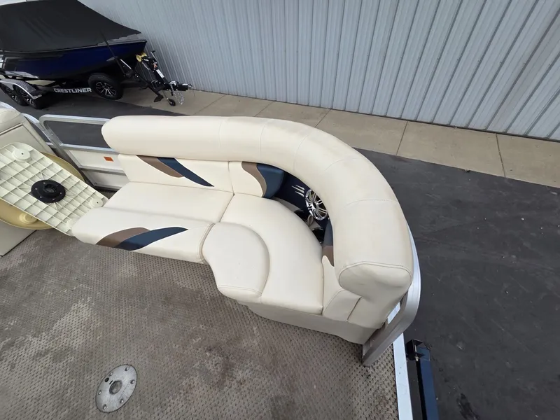 Slide: The Image of SunChaser 820 Cruise 2010 - 11