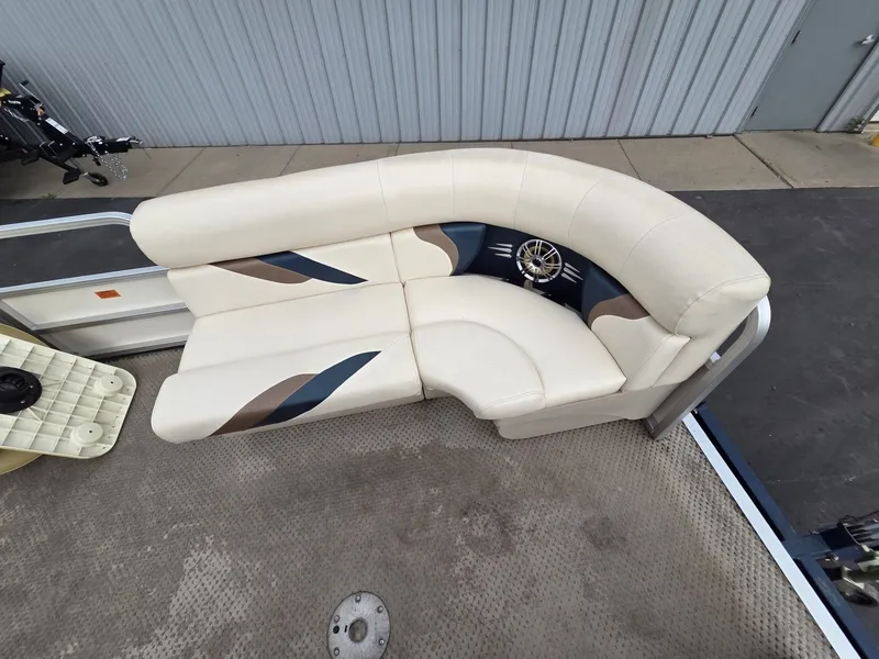 Slide: The Image of SunChaser 820 Cruise 2010 - 14