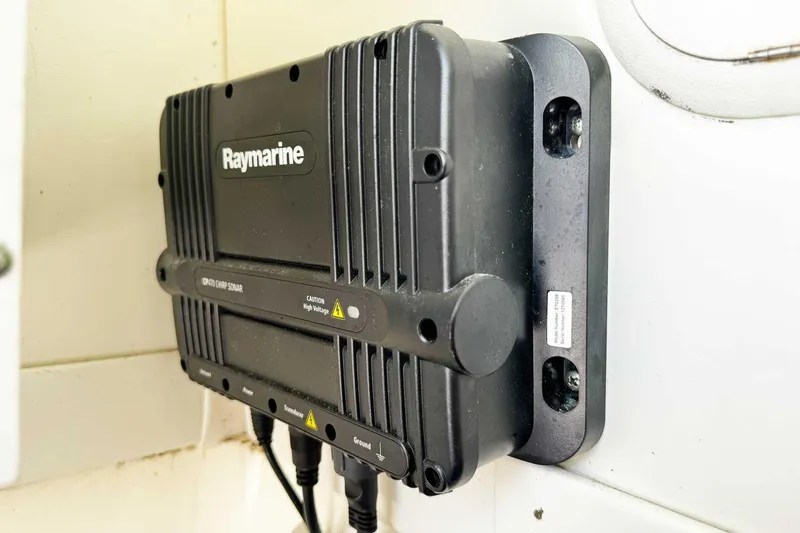 Slide: The Image of Raymarine CP470 CHIRP sonar installed on 2005 Wellcraft 32 CCF boat. - 21