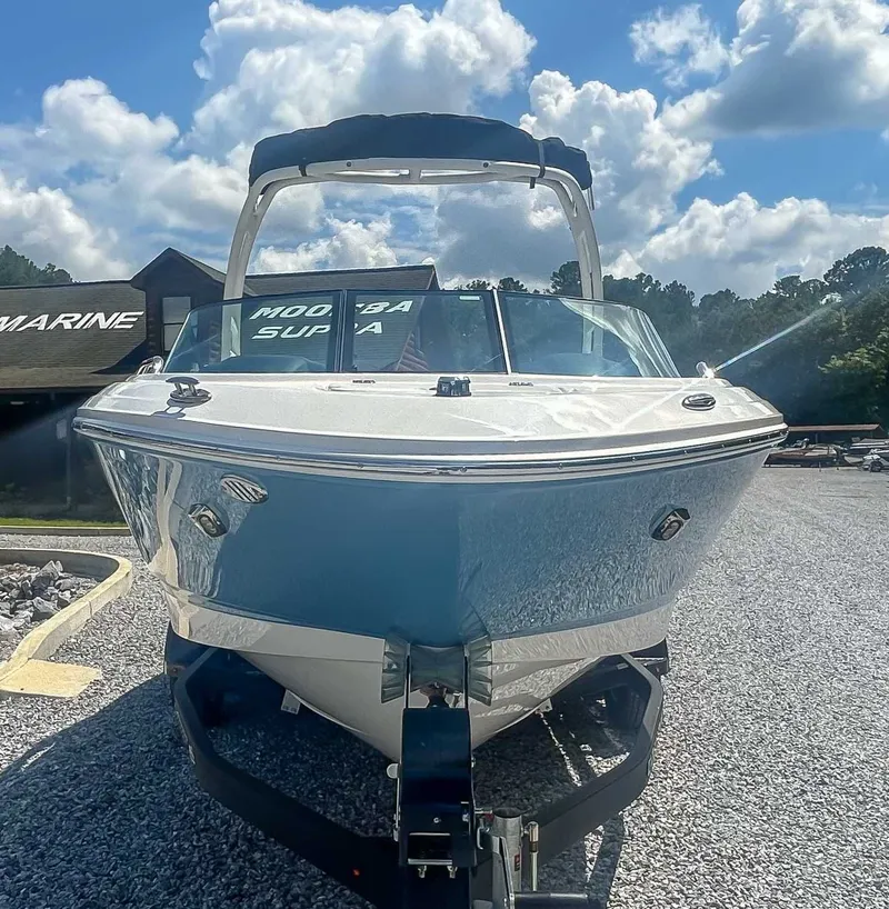 Slide: The Image of Chaparral 21 SSi 2026 - 4