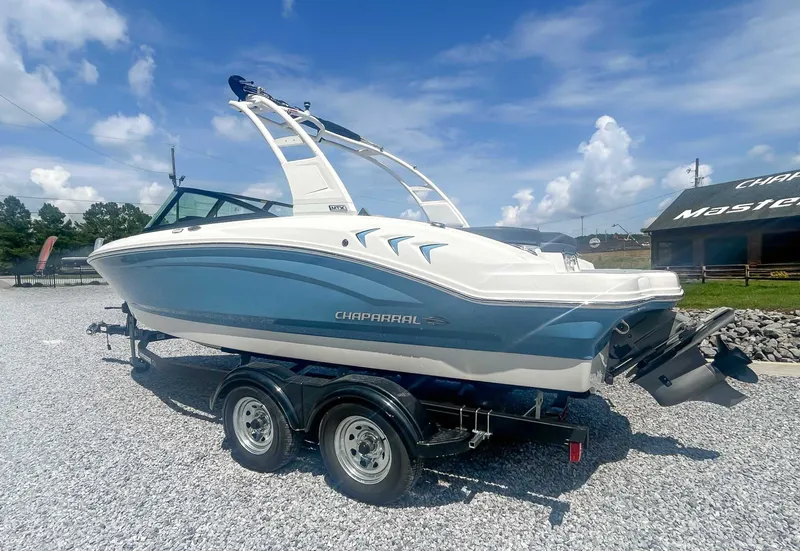 Slide: The Image of Chaparral 21 SSi 2026 - 8