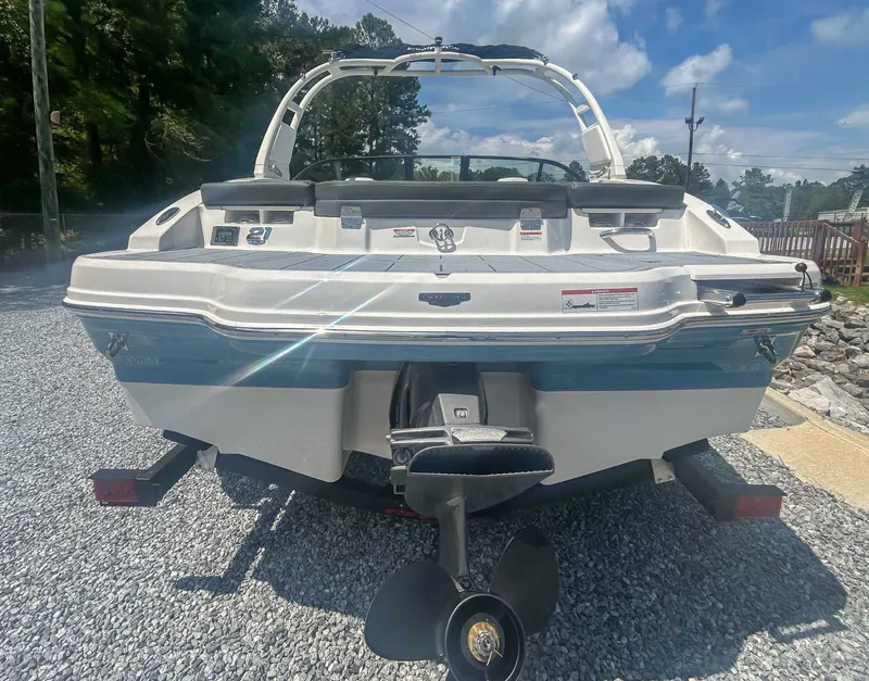 Slide: The Image of Chaparral 21 SSi 2026 - 9