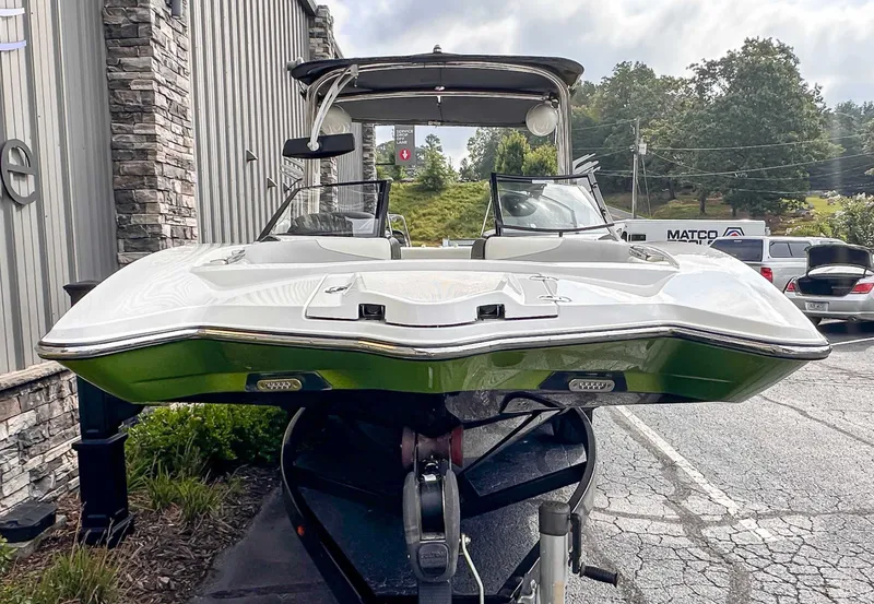 Slide: The Image of Malibu Wakesetter 22 MXZ 2014 - 4