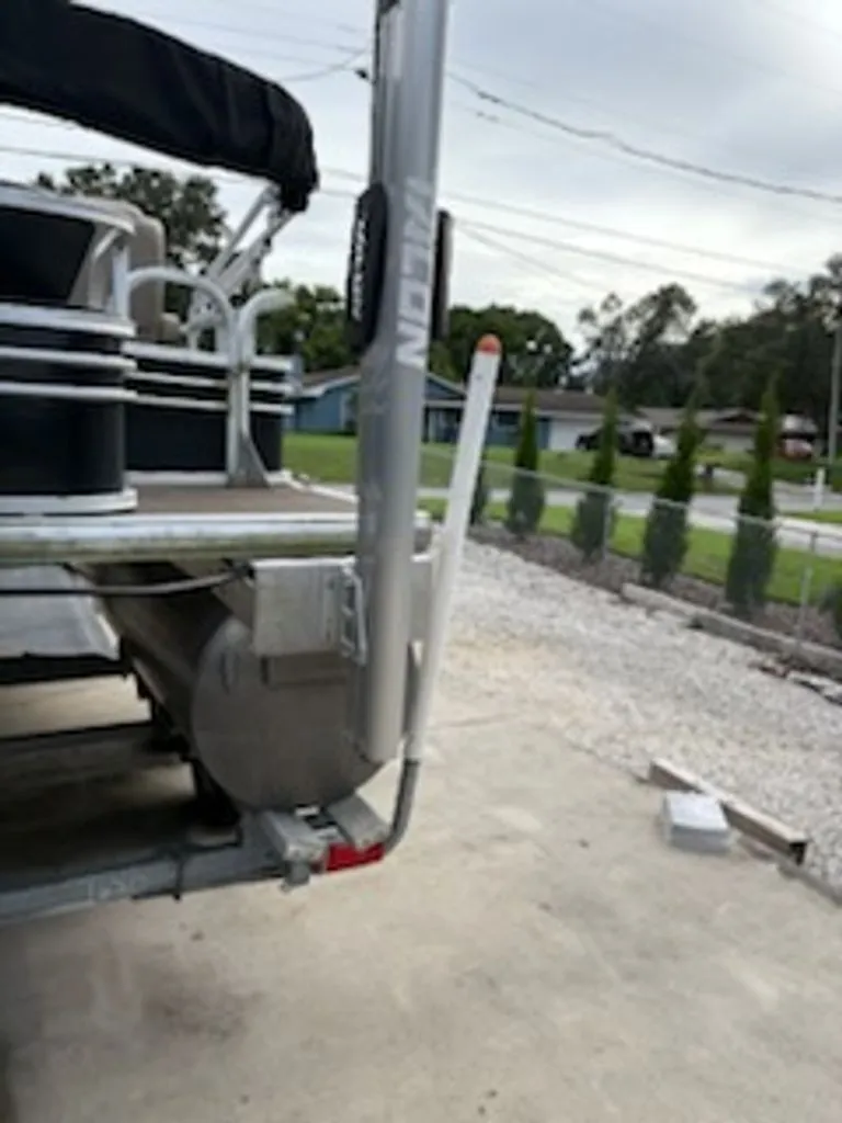 Slide: The Image of Sun Tracker Fishin Barge 2021 - 3