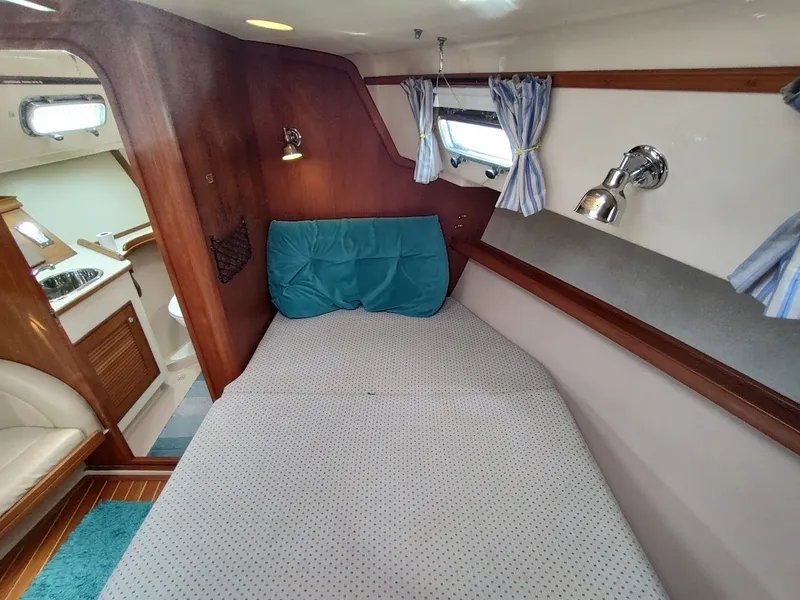 Slide: The Image of Island Packet 420 2001 - 100