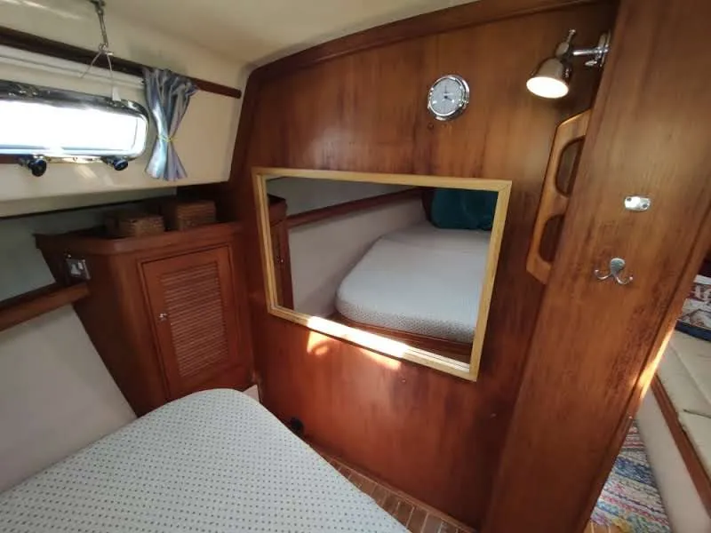 Slide: The Image of Island Packet 420 2001 - 104