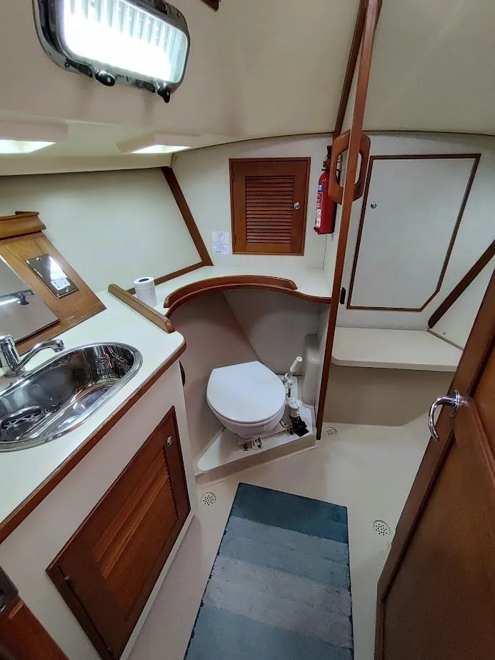 Slide: The Image of Island Packet 420 2001 - 108