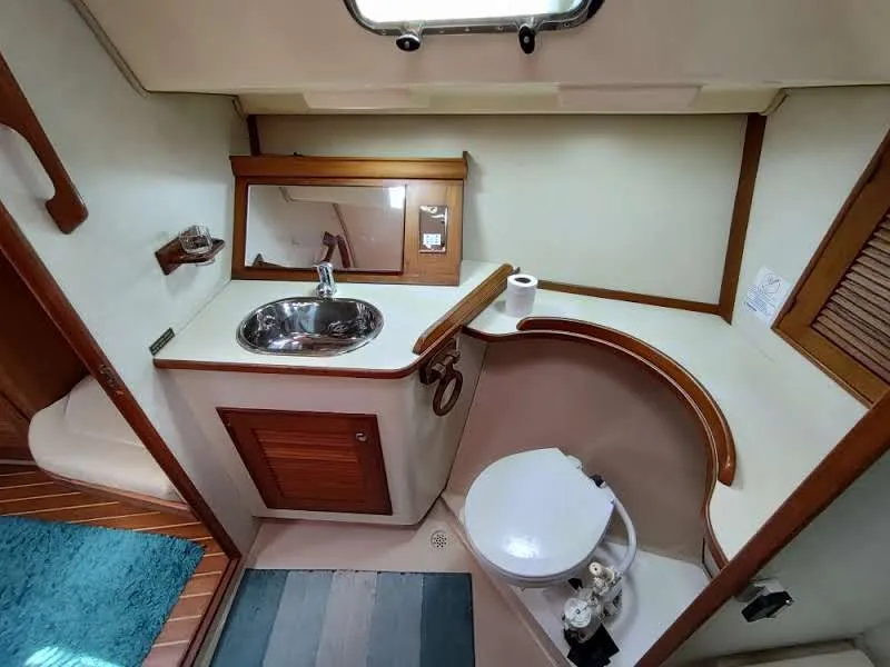 Slide: The Image of Island Packet 420 2001 - 109