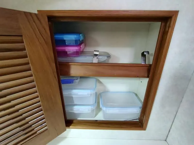 Slide: The Image of Island Packet 420 2001 - 115