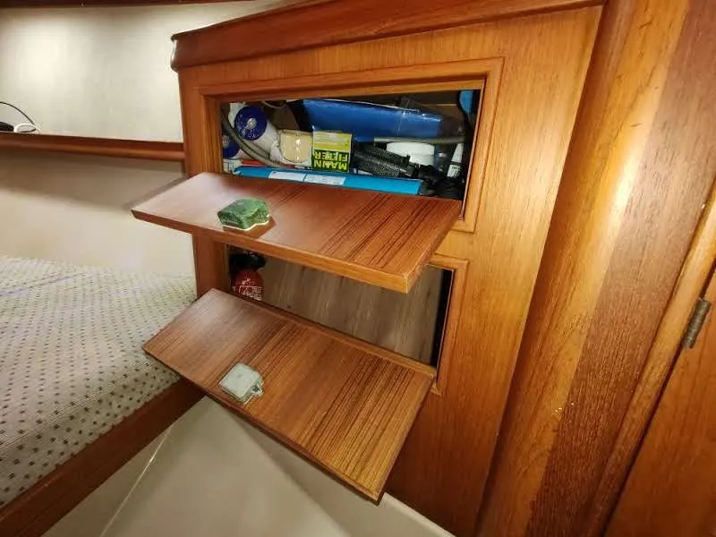 Slide: The Image of Island Packet 420 2001 - 131