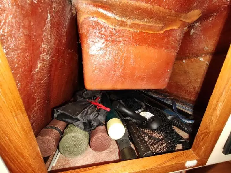 Slide: The Image of Island Packet 420 2001 - 141