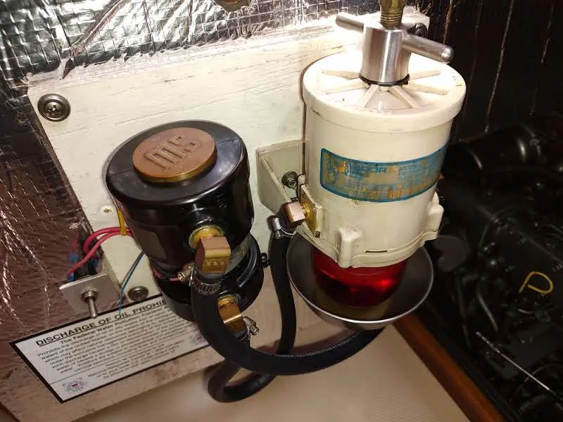 Slide: The Image of Island Packet 420 2001 - 156