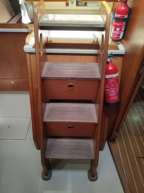 Slide: The Image of Island Packet 420 2001 - 163