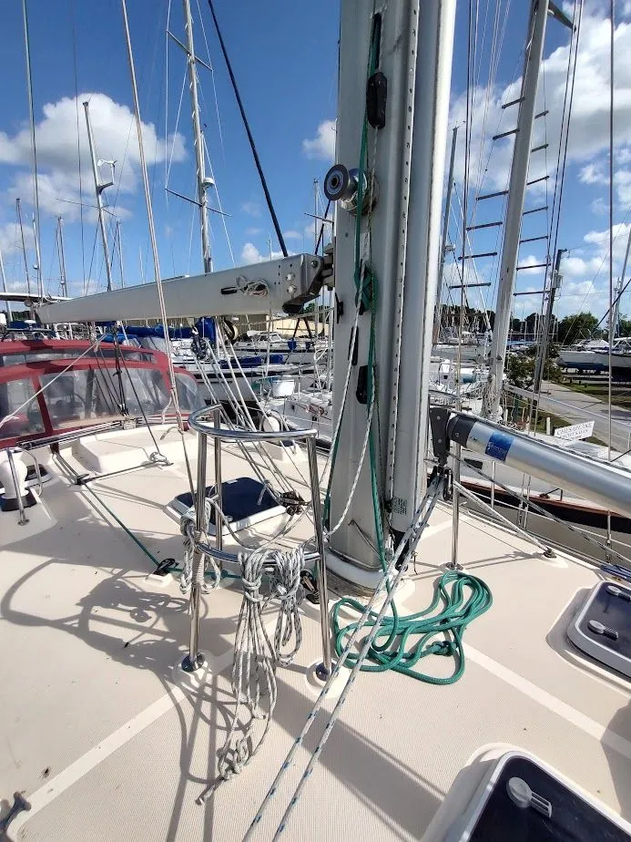 Slide: The Image of Island Packet 420 2001 - 21