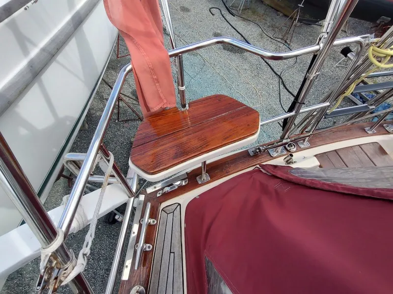 Slide: The Image of Island Packet 420 2001 - 27