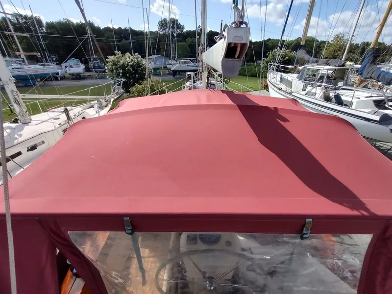 Slide: The Image of Island Packet 420 2001 - 28