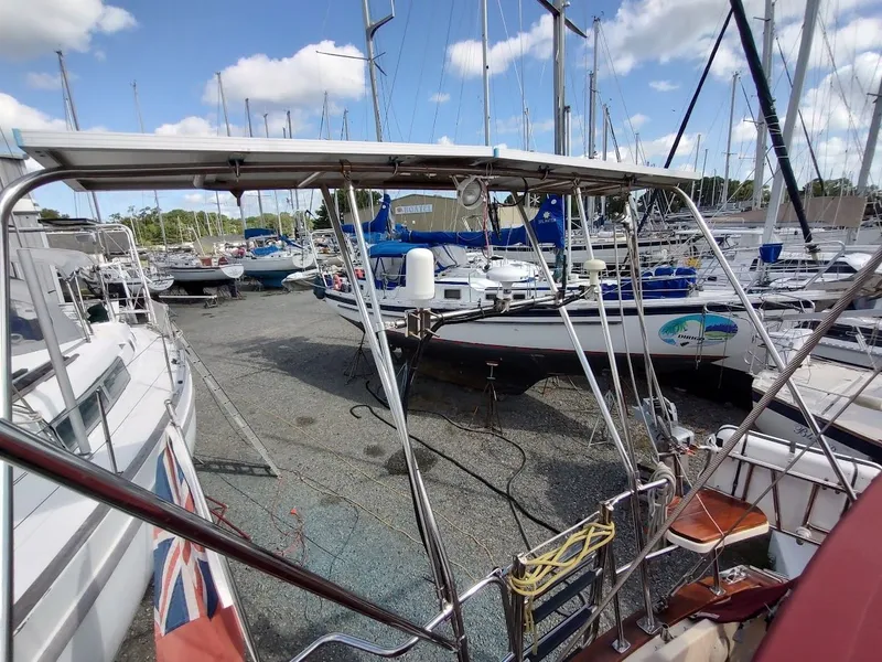 Slide: The Image of Island Packet 420 2001 - 30