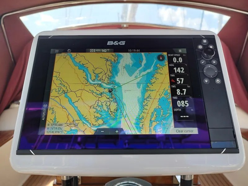 Slide: The Image of Island Packet 420 2001 - 38