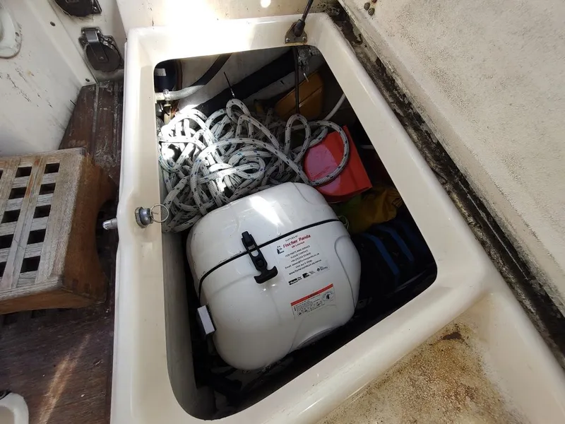 Slide: The Image of Island Packet 420 2001 - 61