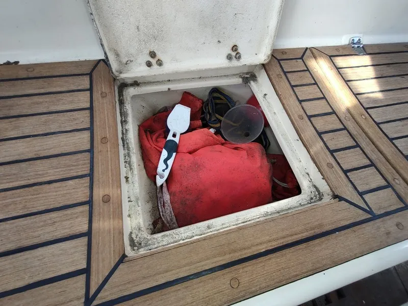 Slide: The Image of Island Packet 420 2001 - 63