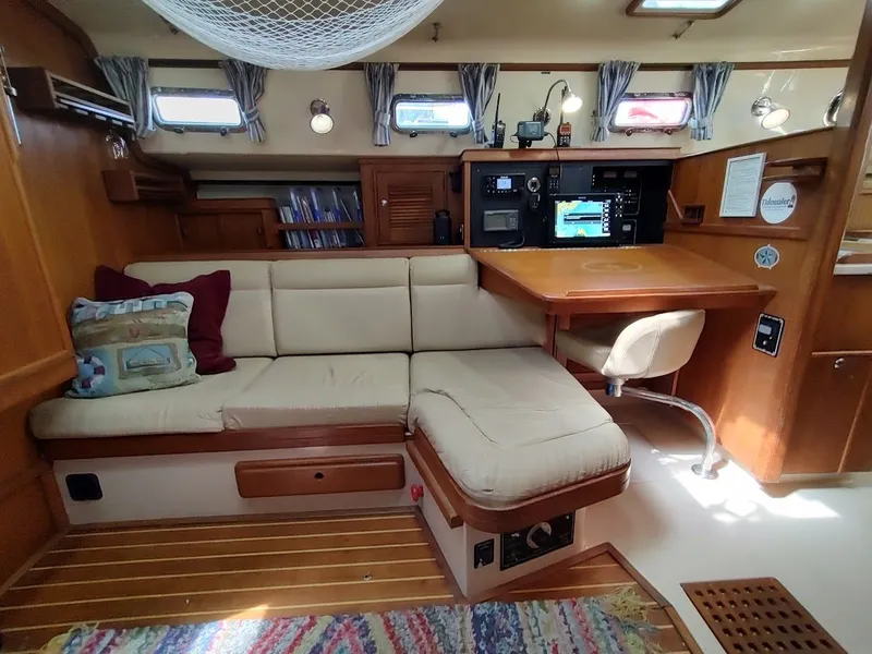 Slide: The Image of Island Packet 420 2001 - 67