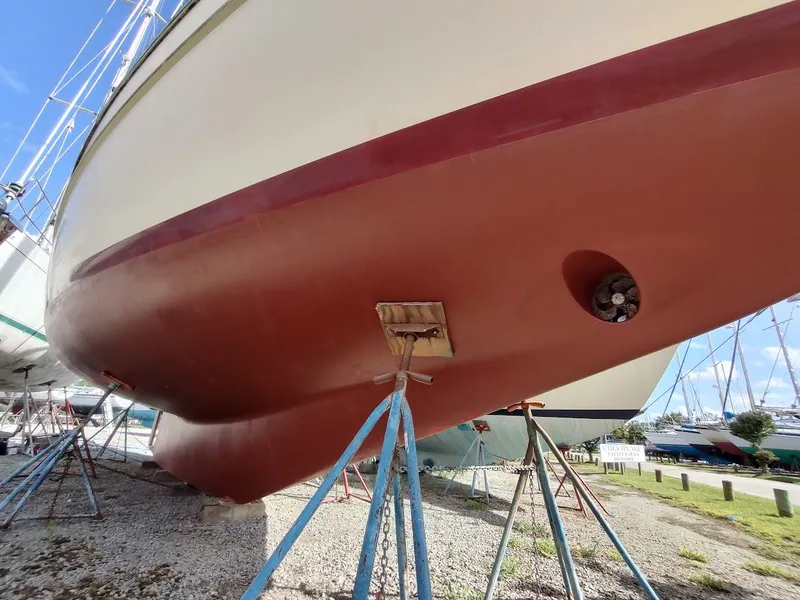 Slide: The Image of Island Packet 420 2001 - 7