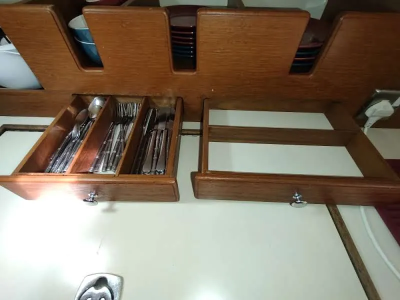 Slide: The Image of Island Packet 420 2001 - 95