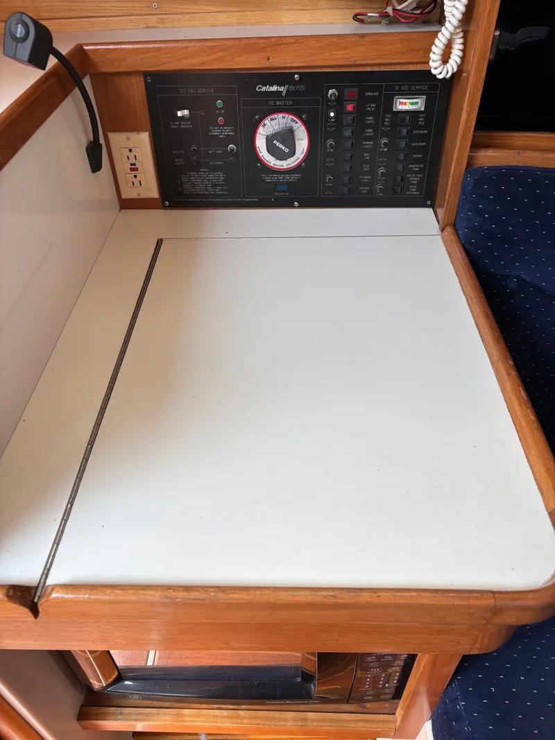 Slide: The Image of Catalina 34 1992 - 51