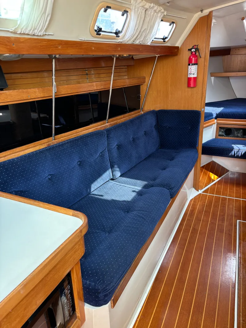 Slide: The Image of Catalina 34 1992 - 53