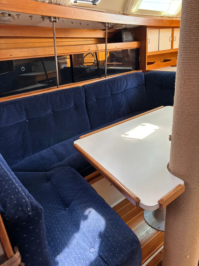 Slide: The Image of Catalina 34 1992 - 56