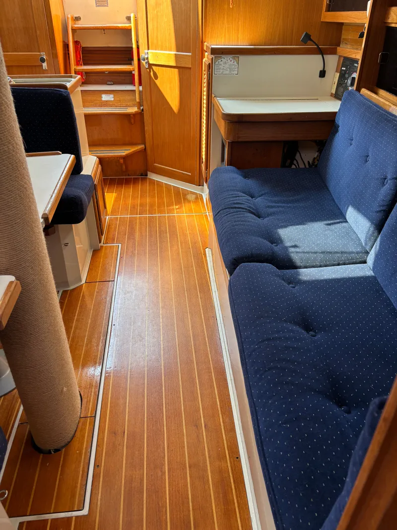 Slide: The Image of Catalina 34 1992 - 57