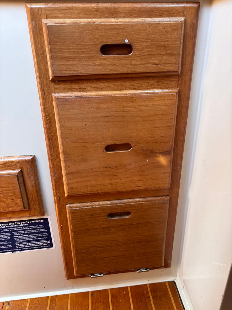 Slide: The Image of Catalina 34 1992 - 65