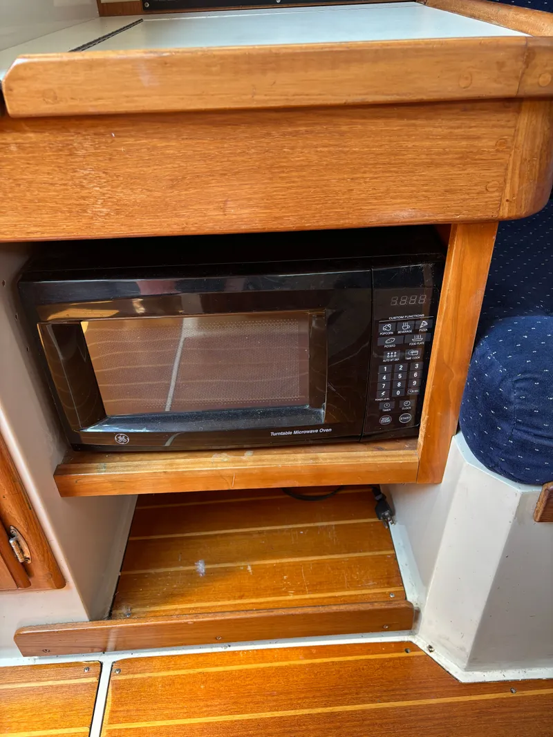 Slide: The Image of Catalina 34 1992 - 66