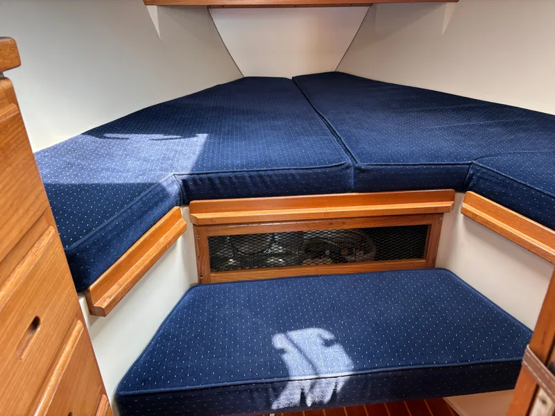 Slide: The Image of Catalina 34 1992 - 68