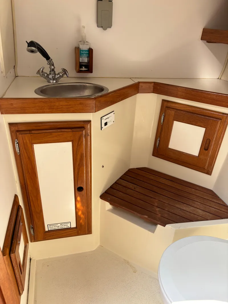 Slide: The Image of Catalina 34 1992 - 75