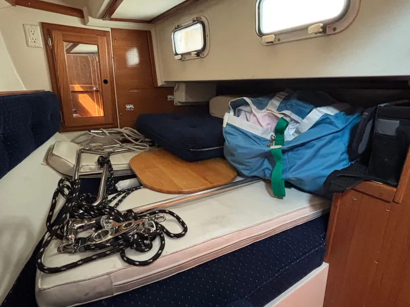 Slide: The Image of Catalina 34 1992 - 80