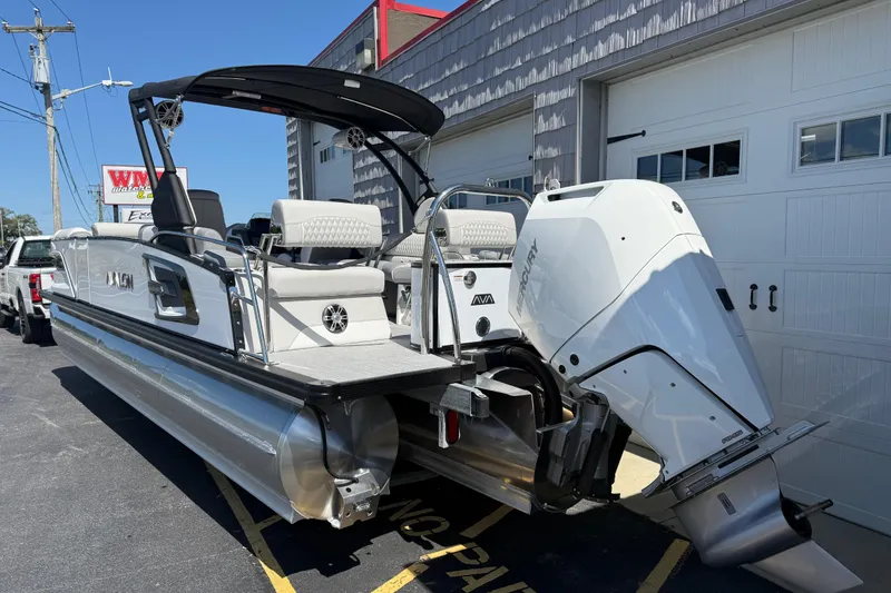 Slide: The Image of 2026 Avalon 2585 Excalibur LTD boat with Mercury 400hp V-10 Verado engine. - 5