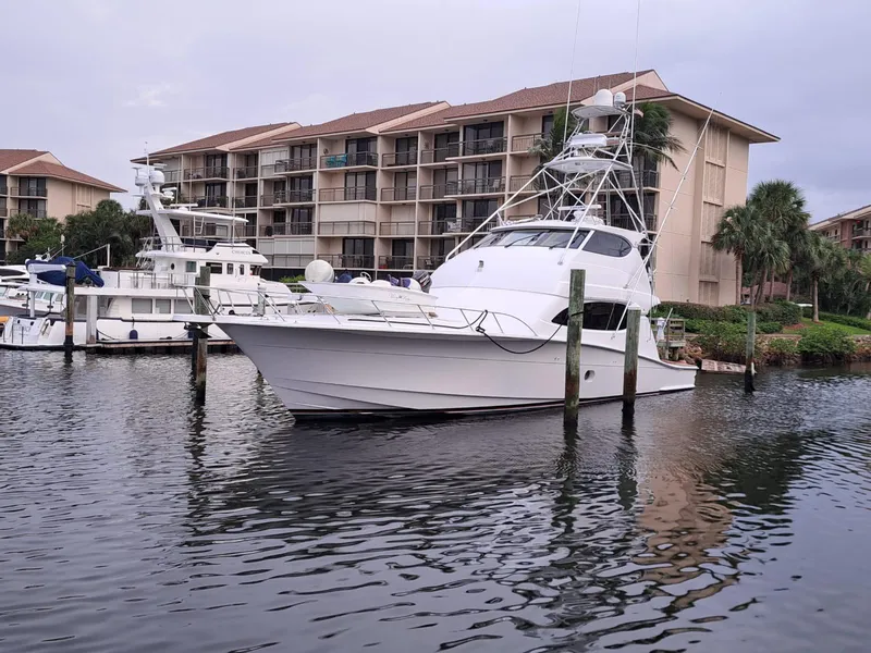 Slide: The Image of Hatteras 68 Convertible 2006 - 61