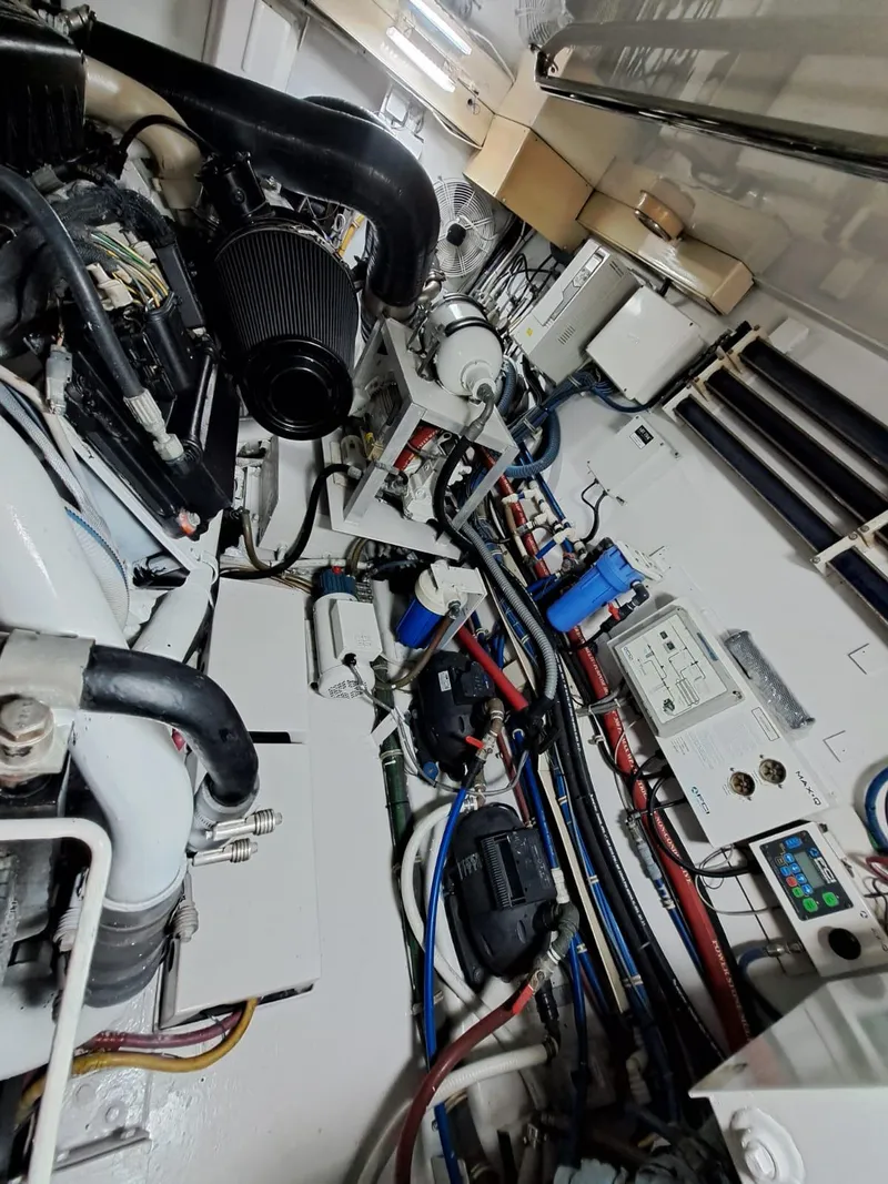 Slide: The Image of Hatteras 68 Convertible 2006 - 72