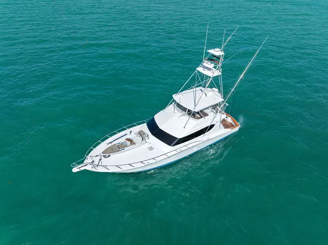 Slide: The Image of Hatteras 68 Convertible 2006 - 82