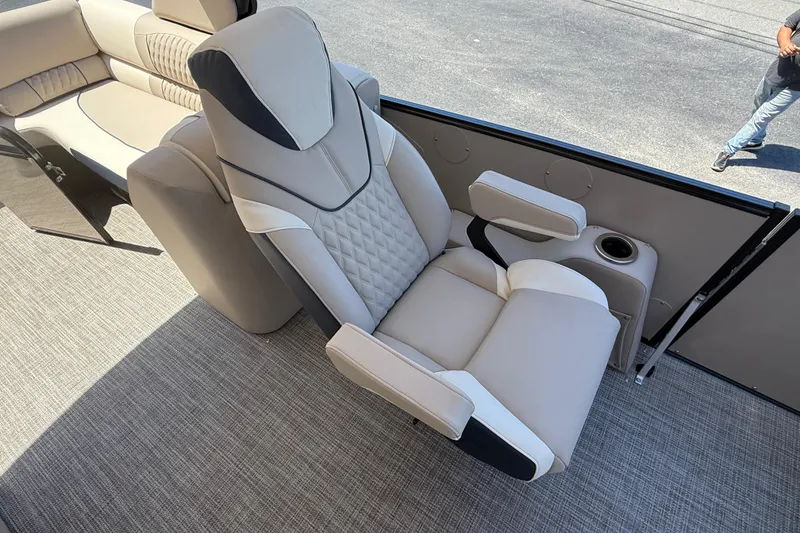 Slide: The Image of Metal identification plate on Avalon 2385 Catalina Quad Lounger, Tri Toon High Performance, 2026 model. - 26