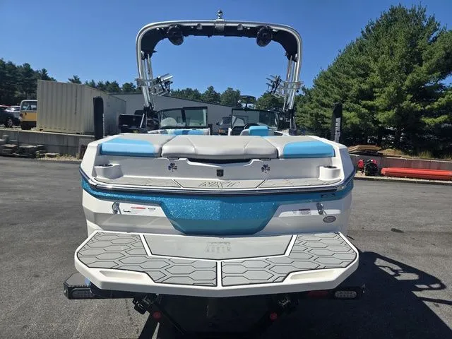 Slide: The Image of MasterCraft NXT20 2020 - 8