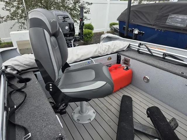 Slide: The Image of Lund 1400 Fury Tiller 2022 - 4