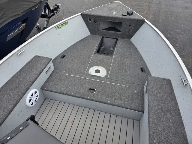 Slide: The Image of Lund 1400 Fury Tiller 2022 - 8