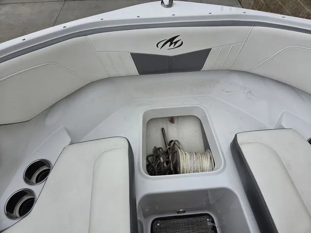 Slide: The Image of Monterey M-20 2018 - 26